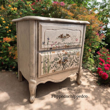 Load image into Gallery viewer, Eclat Floral