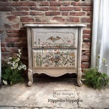 Load image into Gallery viewer, Eclat Floral