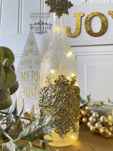 Load image into Gallery viewer, Snowflake Jewels