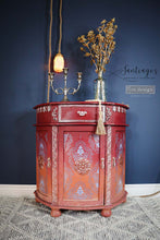 Load image into Gallery viewer, Engraved Medallions