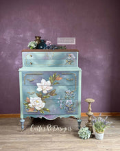 Load image into Gallery viewer, Magnolia Flower