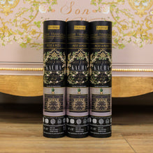 Load image into Gallery viewer, Petit A Petit