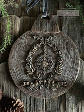 Load image into Gallery viewer, Delicate Motif