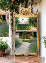 Load image into Gallery viewer, Elaborate Finery