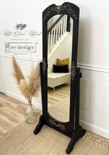 Load image into Gallery viewer, Elaborate Finery