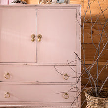 Load image into Gallery viewer, Fusion Mineral Paint English Rose is used for furniture home decor and DIY craft projects