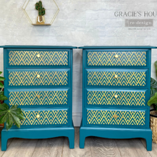 Load image into Gallery viewer, Geo Diamond