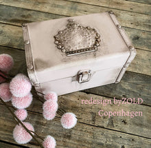 Load image into Gallery viewer, Victorian Adornments