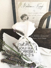 Load image into Gallery viewer, Classic Vintage Labels