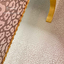 Load image into Gallery viewer, Regal Flourish