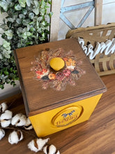 Load image into Gallery viewer, Autumn Essentials