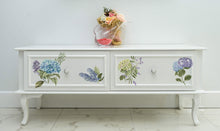 Load image into Gallery viewer, Mystic Hydrangea