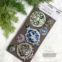 Load image into Gallery viewer, Vintage Glamour