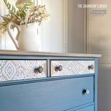 Load image into Gallery viewer, White Engraving