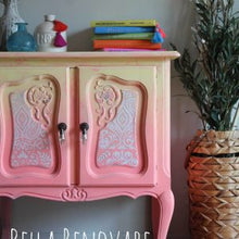 Load image into Gallery viewer, White Engraving