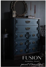 Load image into Gallery viewer, Chestler