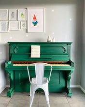 Load image into Gallery viewer, French Quarter Green