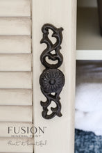 Load image into Gallery viewer, Plaster