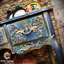 Load image into Gallery viewer, Hollybrook Ironwork