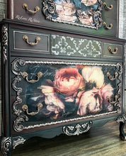 Load image into Gallery viewer, Lilian Scrolls