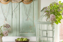 Load image into Gallery viewer, Crackled Texture