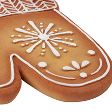 Load image into Gallery viewer, Winter Gingerbread Ornament Set
