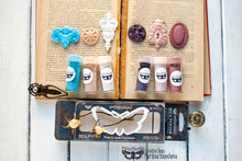Load image into Gallery viewer, Pearls and Crystals – Mica Powder Set
