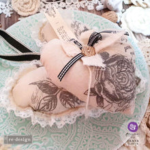 Load image into Gallery viewer, Romance Roses
